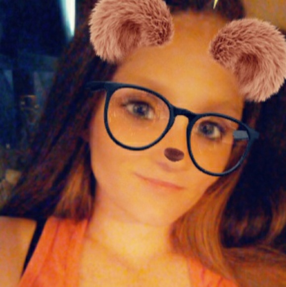 Meet your Posher, Kristy - Picture 1 of 1